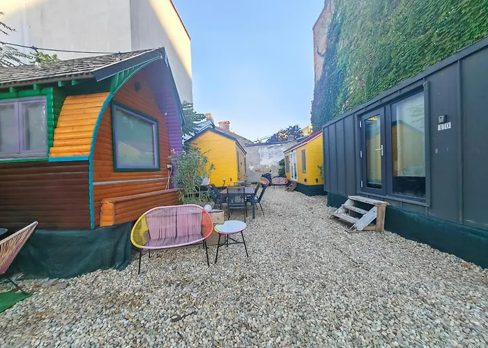 Budget Friendly Apartament *